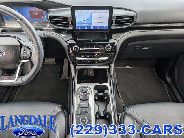 Photo of 2022 Gray Metallic Ford Explorer