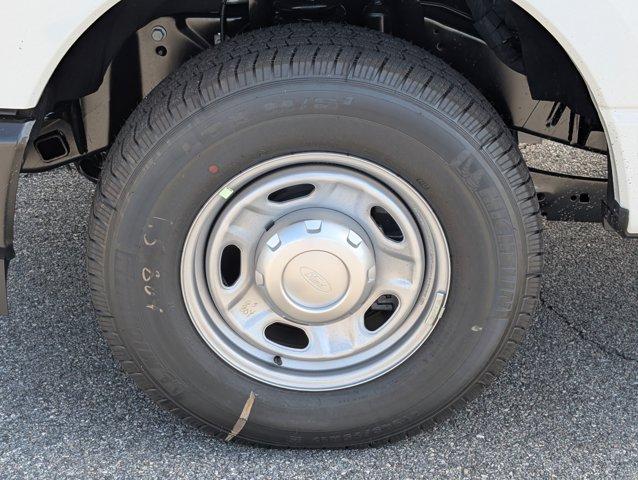 Photo of 2026 Oxford White Ford F-350