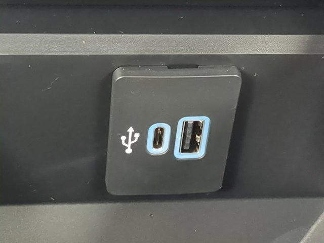 Photo of 2025 White Ford F-350