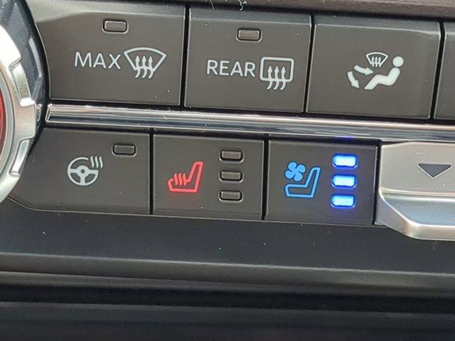 Photo of 2025 White Ford F-350