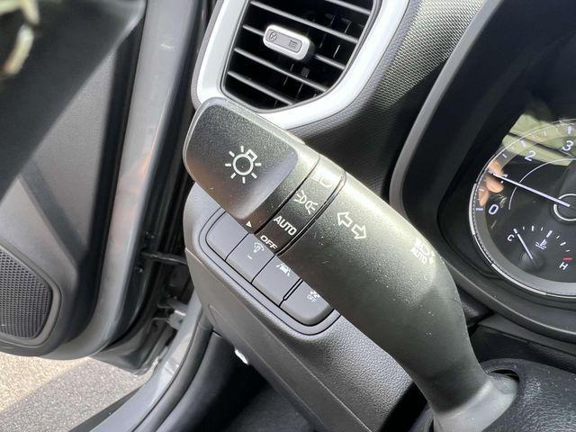 Photo of 2022 Galactic Gray Hyundai VENUE