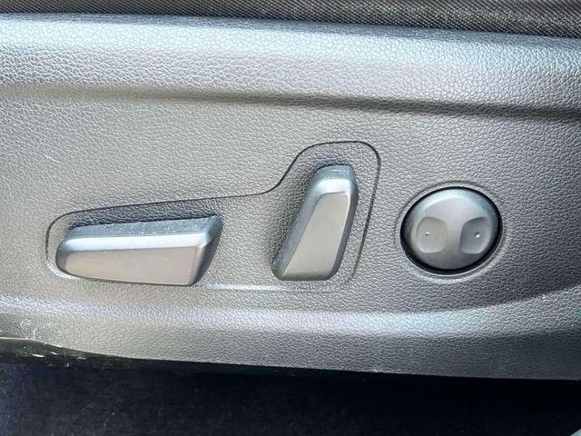 Photo of 2021 Twilight Black Hyundai SANTA FE HEV