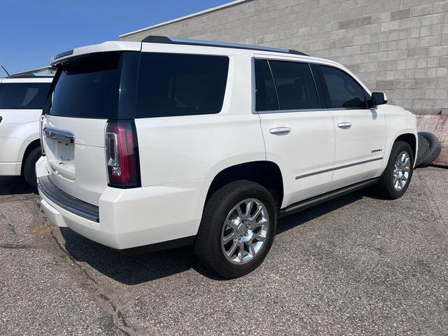 Photo of 2017 White Frost Tricoat GMC Yukon