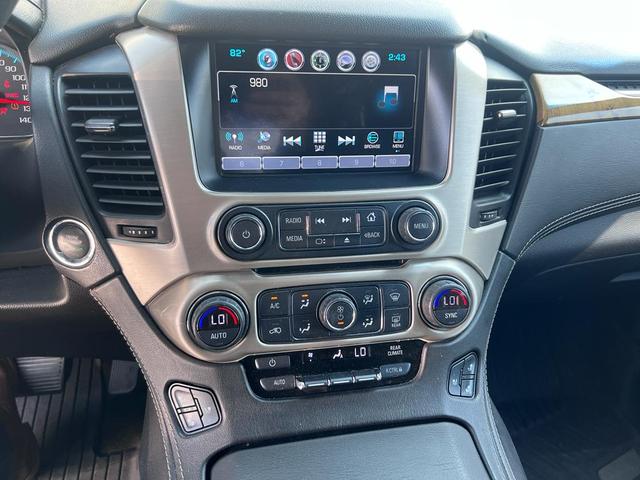 Photo of 2017 White Frost Tricoat GMC Yukon