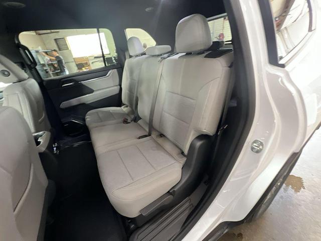 Photo of 2026 Summit White GMC Acadia
