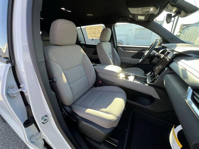 Photo of 2025 Summit White GMC Acadia