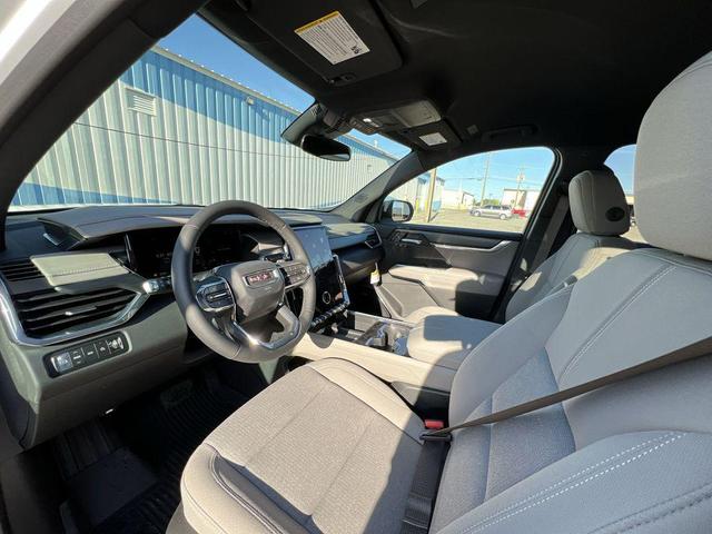 Photo of 2025 Summit White GMC Acadia