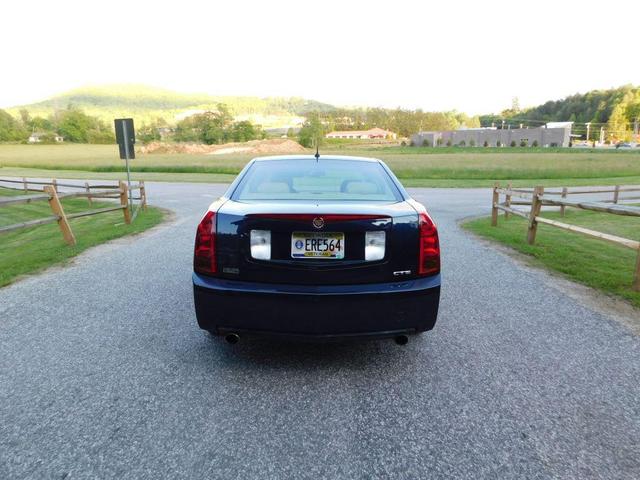 Photo of 2006 Blu Cadillac CTS