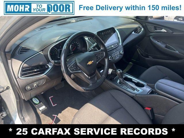 Photo of 2018 Silver Ice Metallic Chevrolet Malibu Hybrid
