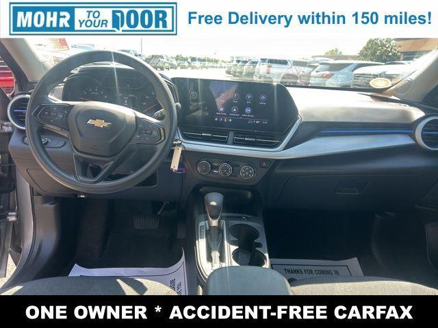 Photo of 2024 Sterling Gray Metallic Chevrolet Trax