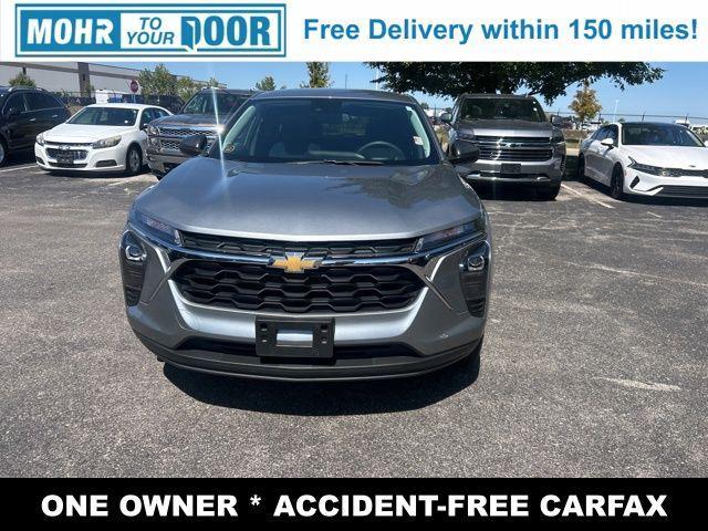 Photo of 2024 Sterling Gray Metallic Chevrolet Trax