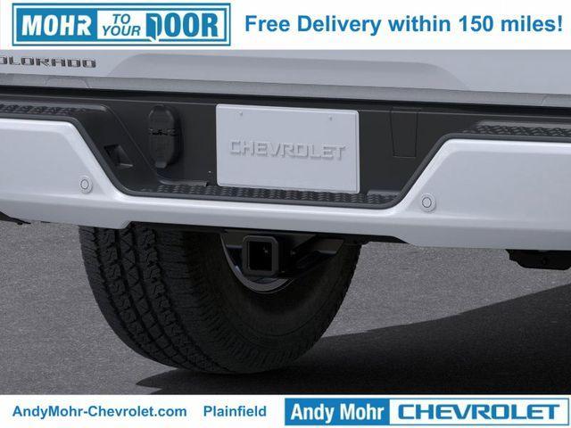 Photo of 2025 Summit White Chevrolet Colorado
