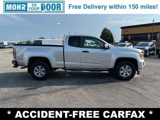 Photo of 2015 Quicksilver Metallic GMC Canyon