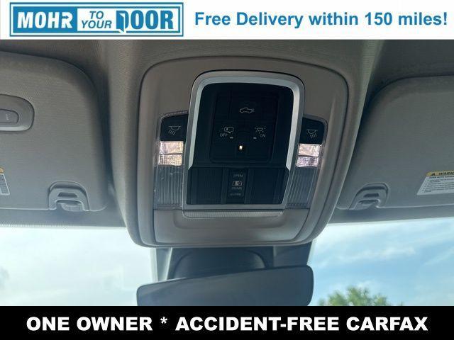 Photo of 2022 Bright White Clearcoat RAM 1500