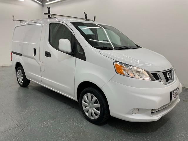 Photo of 2020 Cloud White Nissan NV200