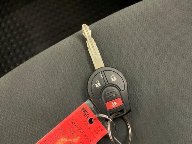 Photo of 2020 Cloud White Nissan NV200