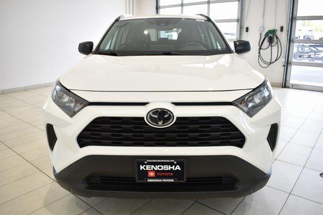 Photo of 2020 Super White Toyota RAV4