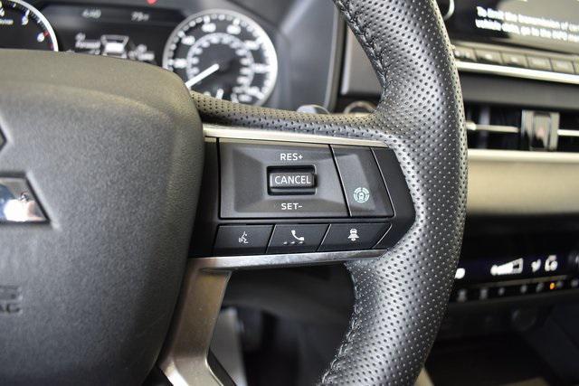 Photo of 2024 Black Mitsubishi Outlander