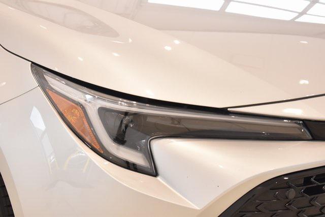 Photo of 2025 Classic Silver Metallic/Midnight Black Metallic Toyota Corolla