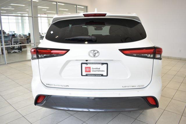 Photo of 2020 Blizzard Pearl Toyota Highlander