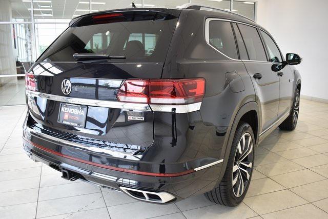 Photo of 2022 Deep Black Pearl Volkswagen Atlas