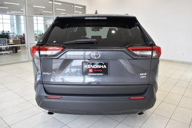 Photo of 2024 Magnetic Gray Metallic Toyota RAV4