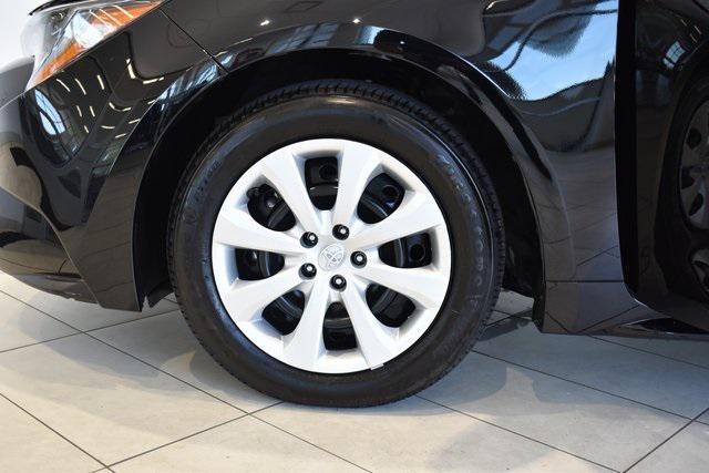 Photo of 2025 Midnight Black Metallic Toyota Corolla