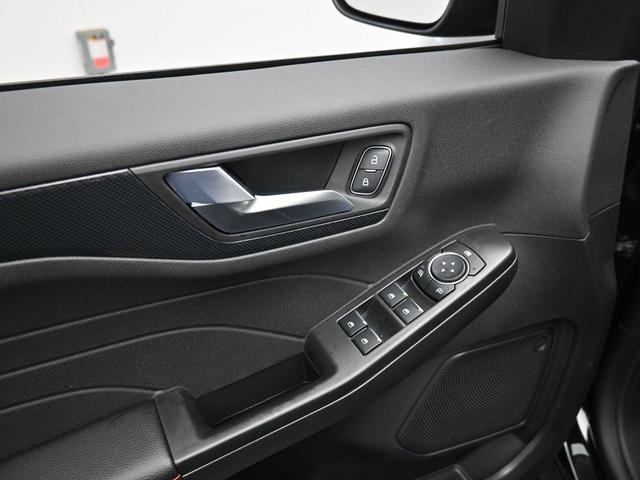 Photo of 2025 Black Metallic Ford Escape