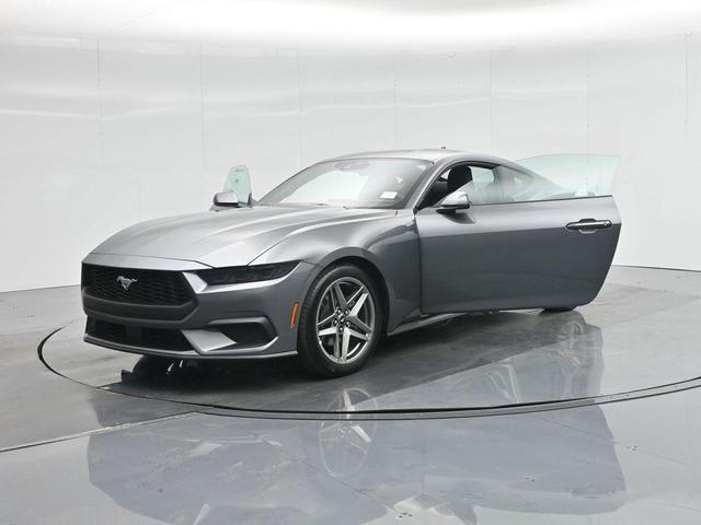 Photo of 2025 Gray Metallic Ford Mustang