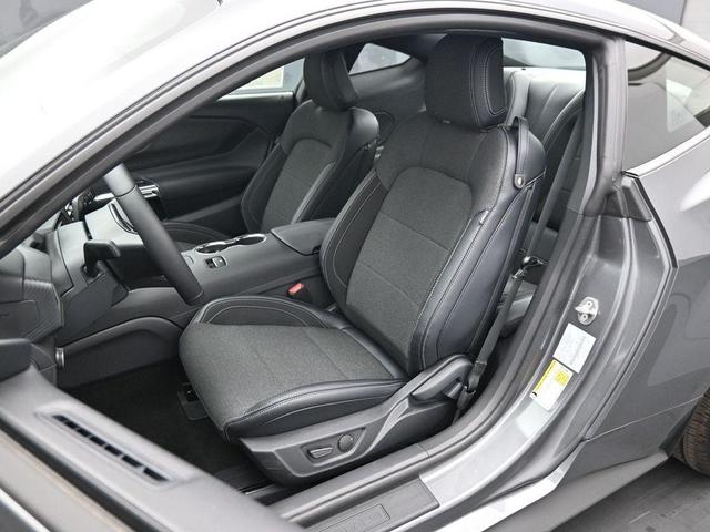 Photo of 2025 Gray Metallic Ford Mustang