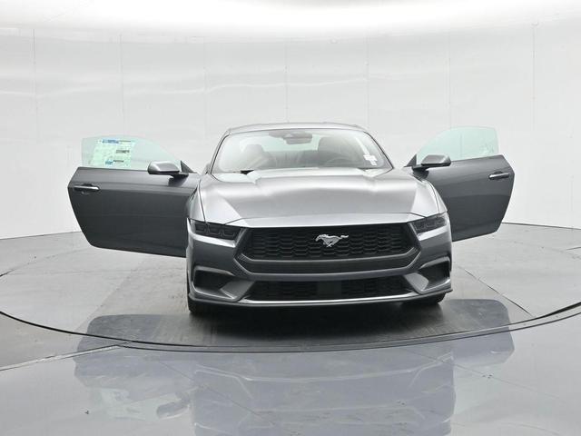 Photo of 2025 Gray Metallic Ford Mustang