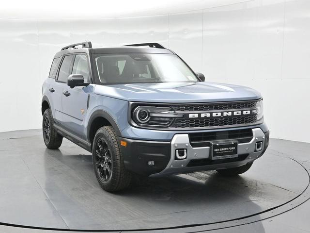 Photo of 2025 Azure Gray Metallic Ford Bronco Sport