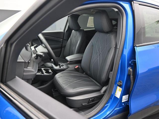 Photo of 2025 Blue Metallic Ford Mustang Mach-E
