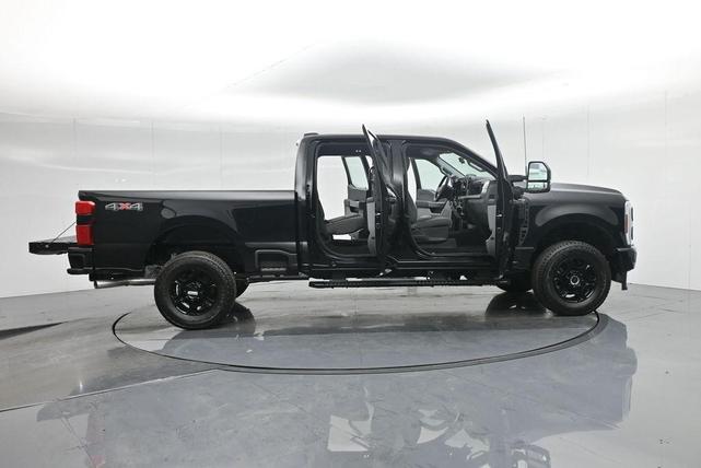 Photo of 2025 Black Ford F-250