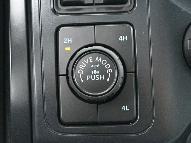 Photo of 2025 Oxford White Ford F-150