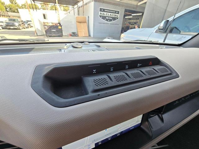 Photo of 2023 Oxford White Ford Bronco