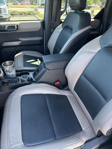 Photo of 2023 Oxford White Ford Bronco