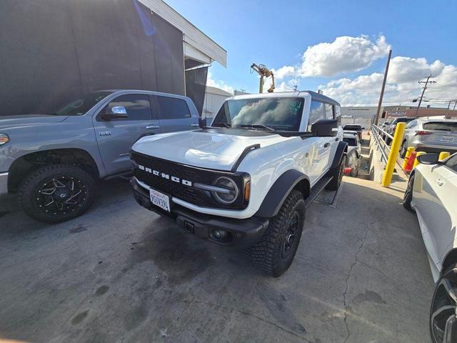 Photo of 2023 Oxford White Ford Bronco