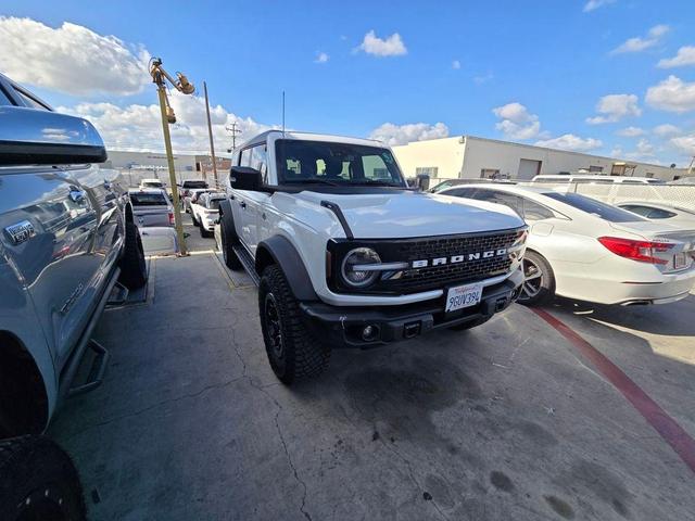 Photo of 2023 Oxford White Ford Bronco