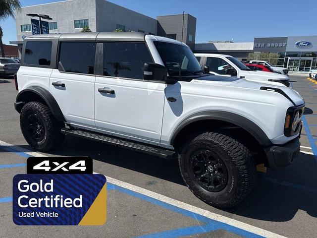 Photo of 2023 Oxford White Ford Bronco
