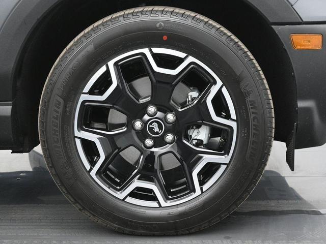 Photo of 2025 Gray Metallic Ford Bronco Sport