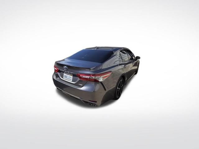 Photo of 2019 Predawn Gray Mica Toyota Camry