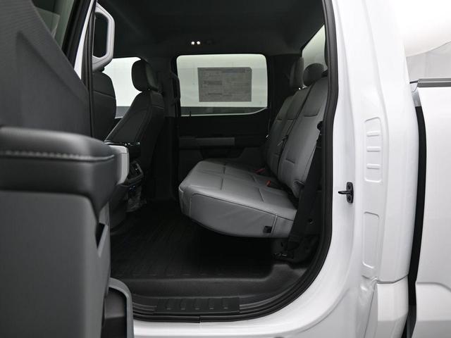 Photo of 2024 Oxford White Ford F-150 Lightning