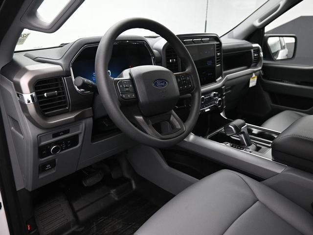 Photo of 2024 Oxford White Ford F-150 Lightning