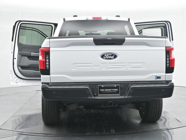Photo of 2024 Oxford White Ford F-150 Lightning