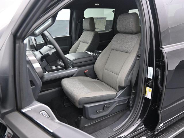 Photo of 2025 Agate Black Metallic Ford F-150