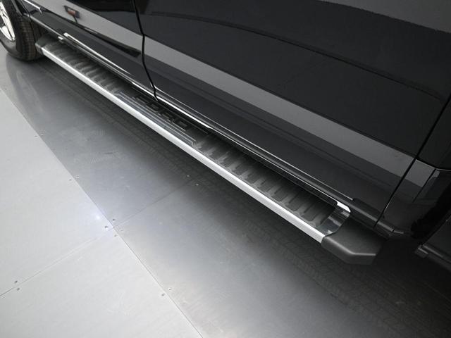 Photo of 2025 Agate Black Metallic Ford F-150