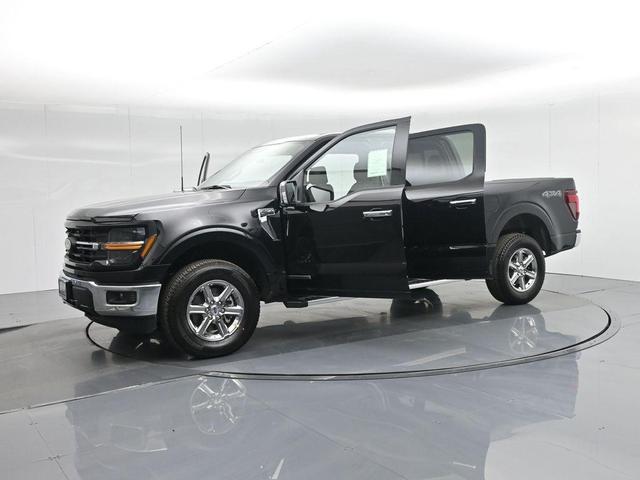 Photo of 2025 Agate Black Metallic Ford F-150