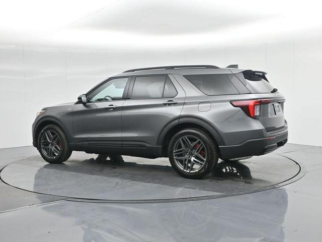 Photo of 2025 Gray Metallic Ford Explorer