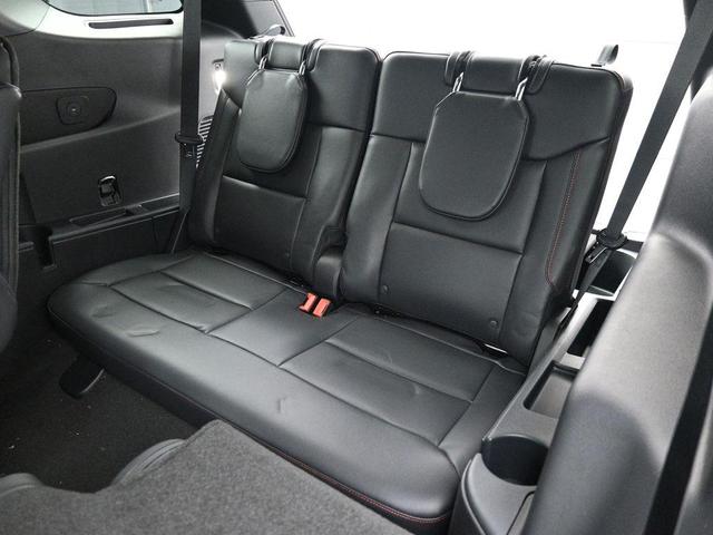 Photo of 2025 Gray Metallic Ford Explorer